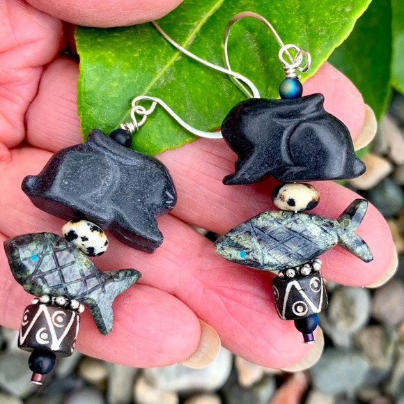 Black Rabbit & Fish Fetish Earrings - Picture 12 of 14